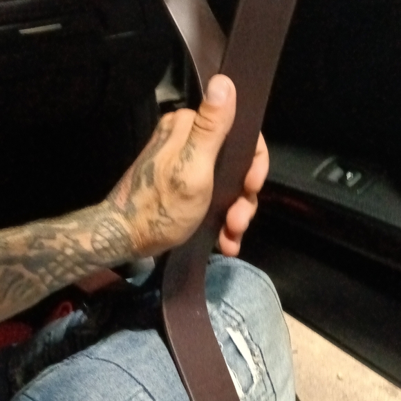 Gucci belt black and silver (real)💯 - Picture 5 of 9